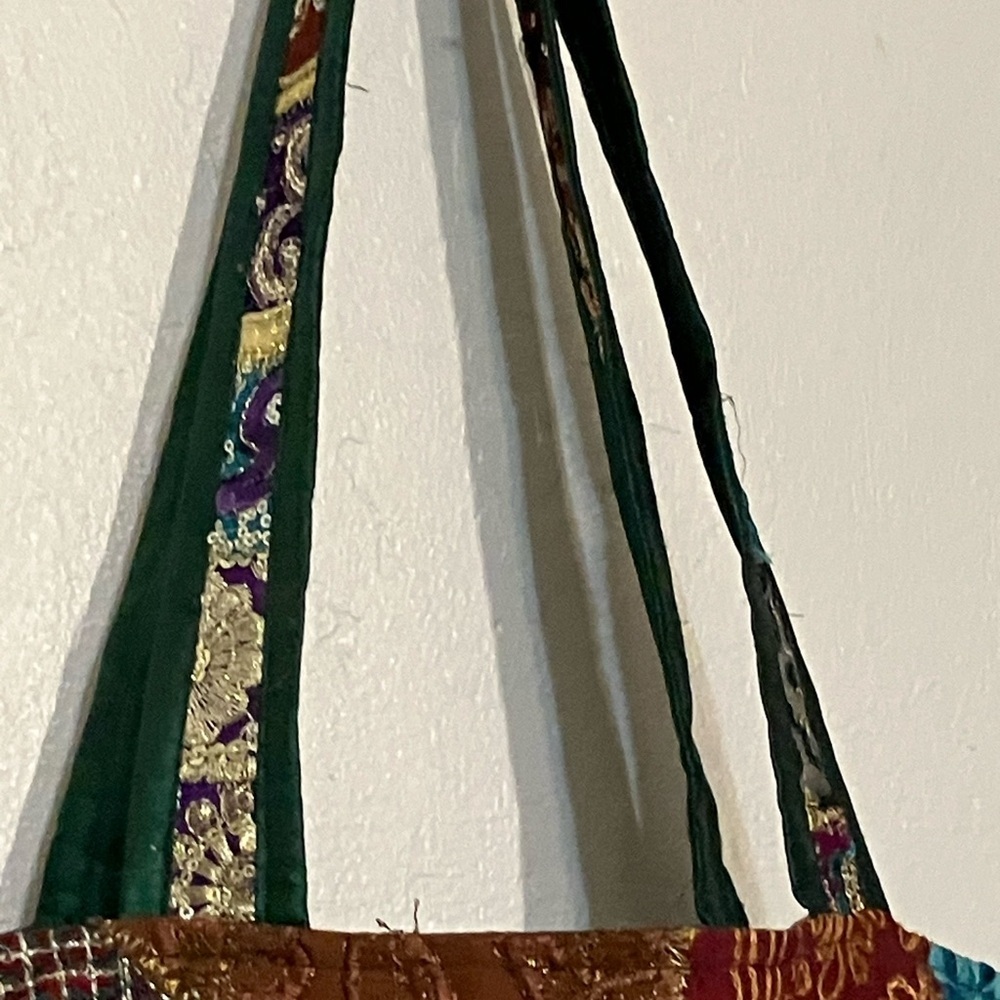 Bohemian patchwork sparkly silk quilted embroidered India shoulder bag metallic - Picture 7 of 9